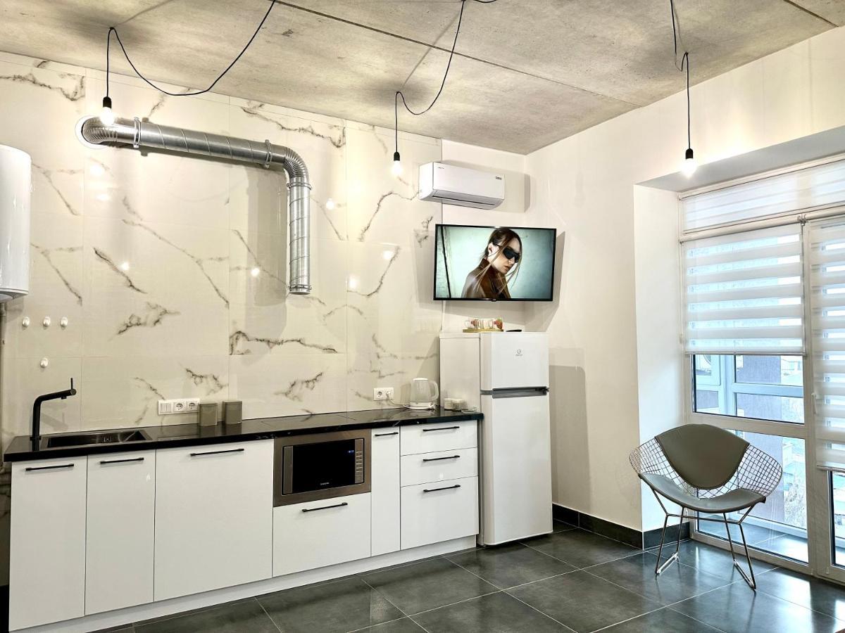 ריבנה Designer Apartments In The City Center מראה חיצוני תמונה