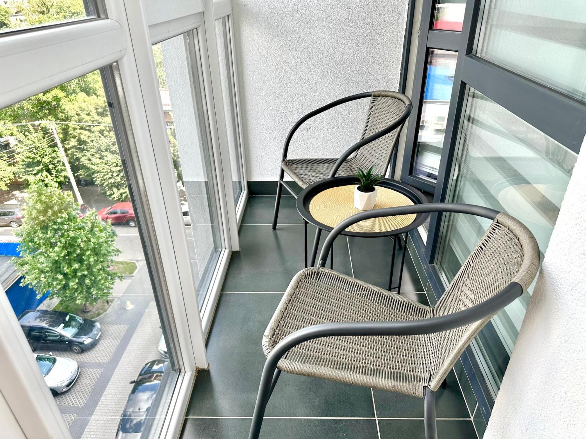 ריבנה Designer Apartments In The City Center מראה חיצוני תמונה