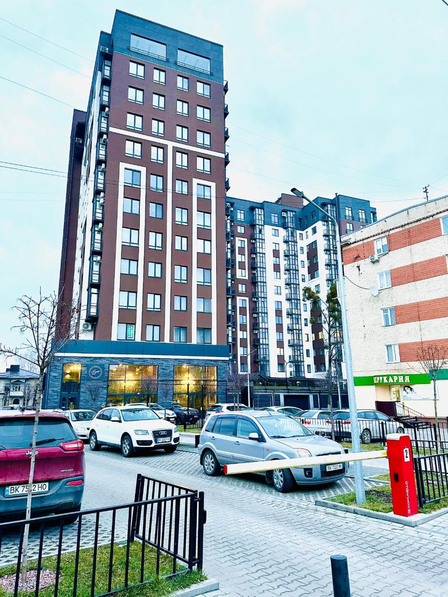 ריבנה Designer Apartments In The City Center מראה חיצוני תמונה